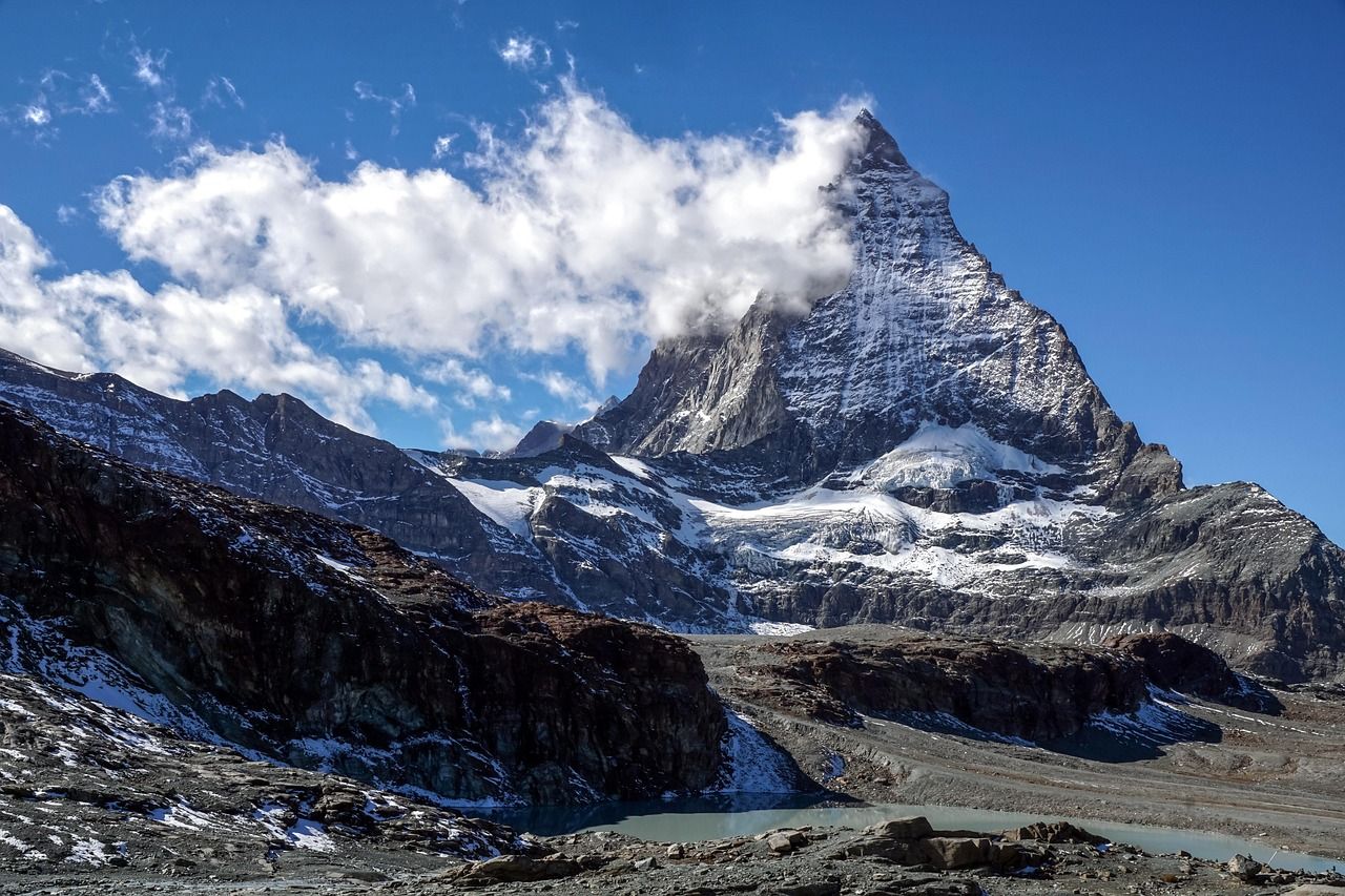 entdecken sie summit: ihr ziel für innovation, networking und wachstum. erleben sie spannende vorträge und knüpfen sie wertvolle kontakte auf unserem gipfeltreffen.